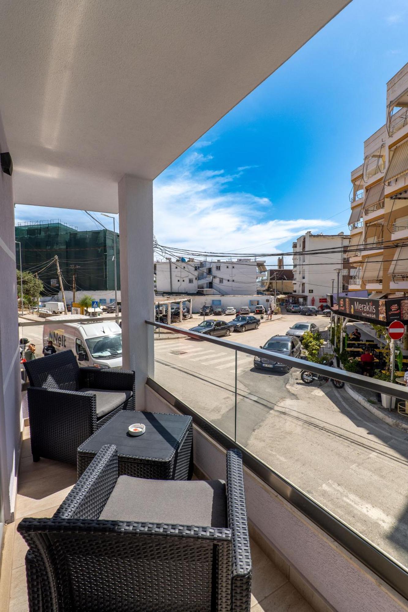 Fori'S Rooms Himare Exterior foto