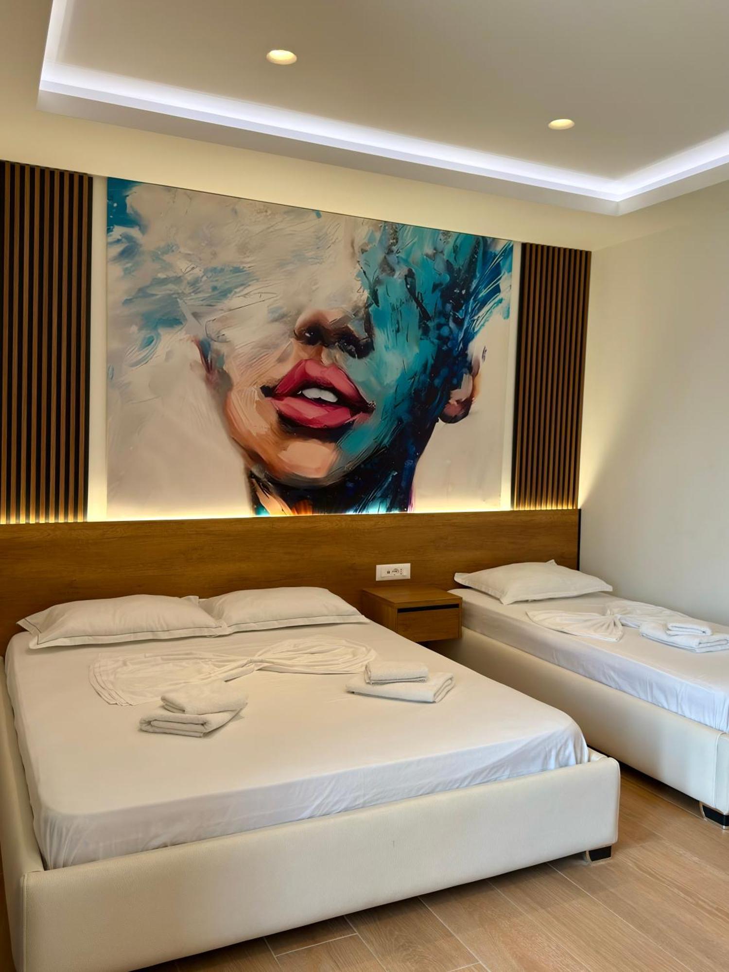Fori'S Rooms Himare Exterior foto